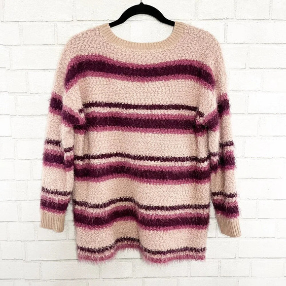 Torrid Pink Striped V Neck Fuzzy Eyelash Sweater Women's Plus Size 00 - Picture 3 of 10